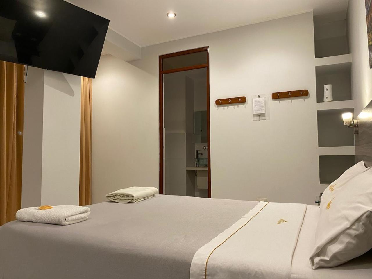 Millennium Hotel Corporative Сан-Висенте-де-Каньете Экстерьер фото